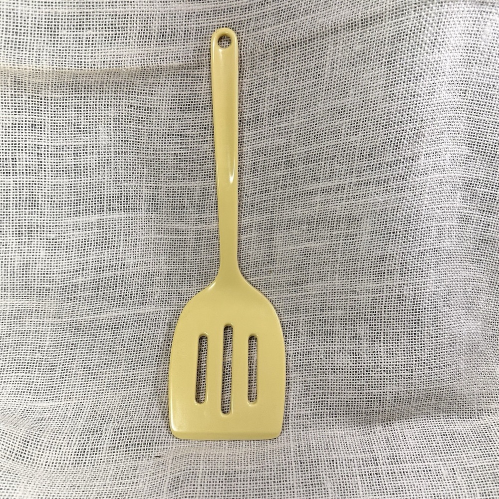 Vintage Trudeau Yellow Slotted‎ Spatula Mid Century Kitchen Utensil 1970s 2534